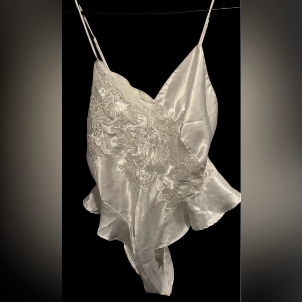Vintage Natori teddy lingerie body suit clip white lace flare ruffle intimate S